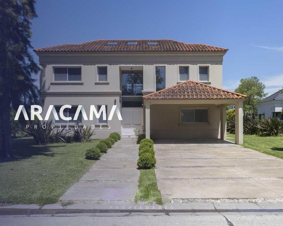 Casa en Venta en Saint Thomas Este Oeste – Canning