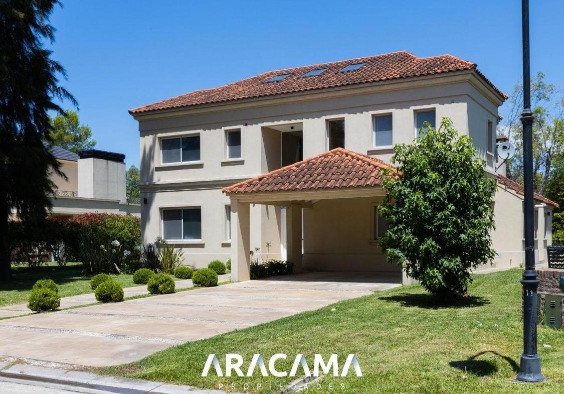 Casa en Venta en Saint Thomas Este Oeste – Canning