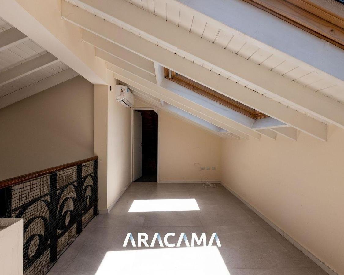 Casa en Venta en Saint Thomas Este Oeste – Canning