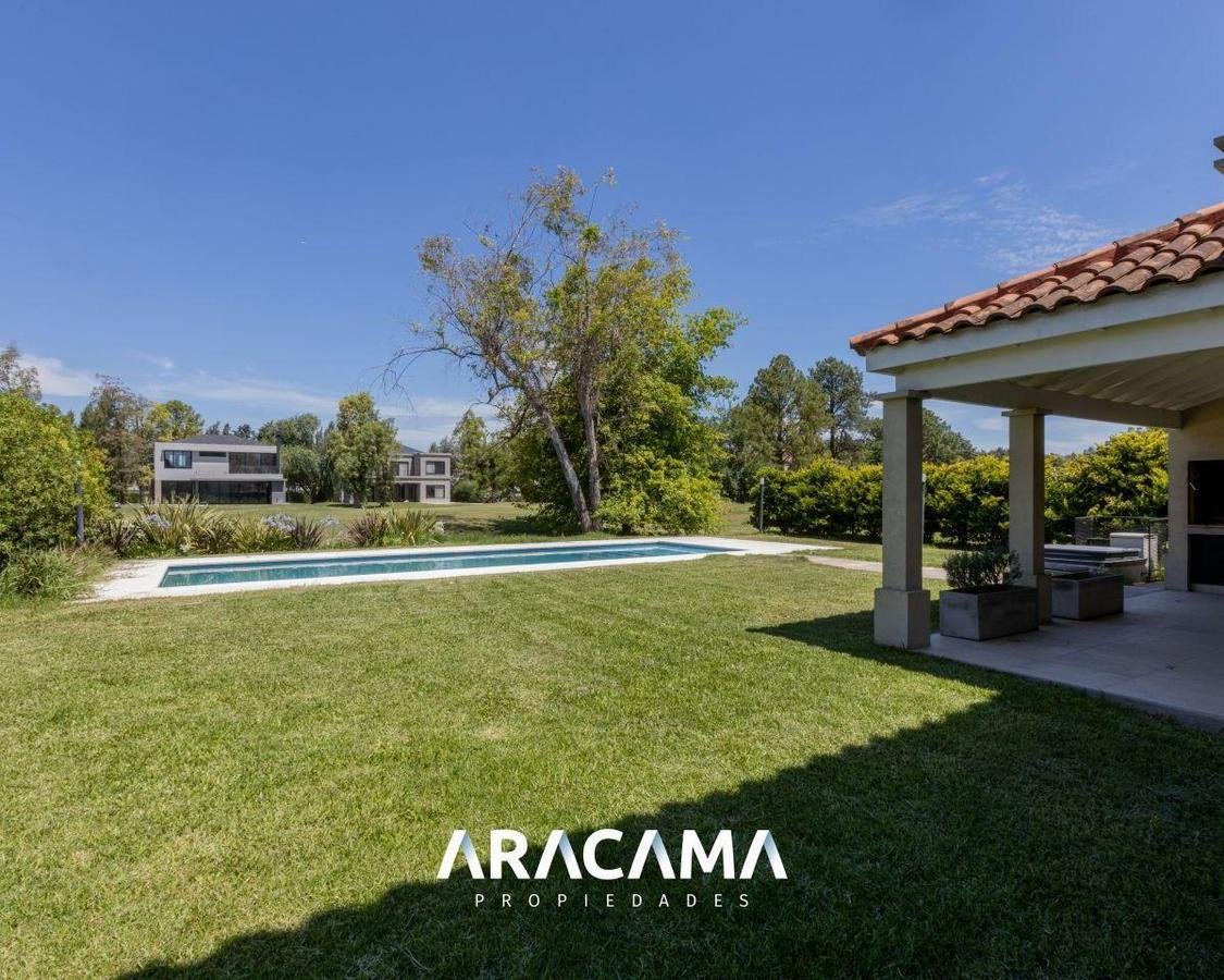 Casa en Venta en Saint Thomas Este Oeste – Canning