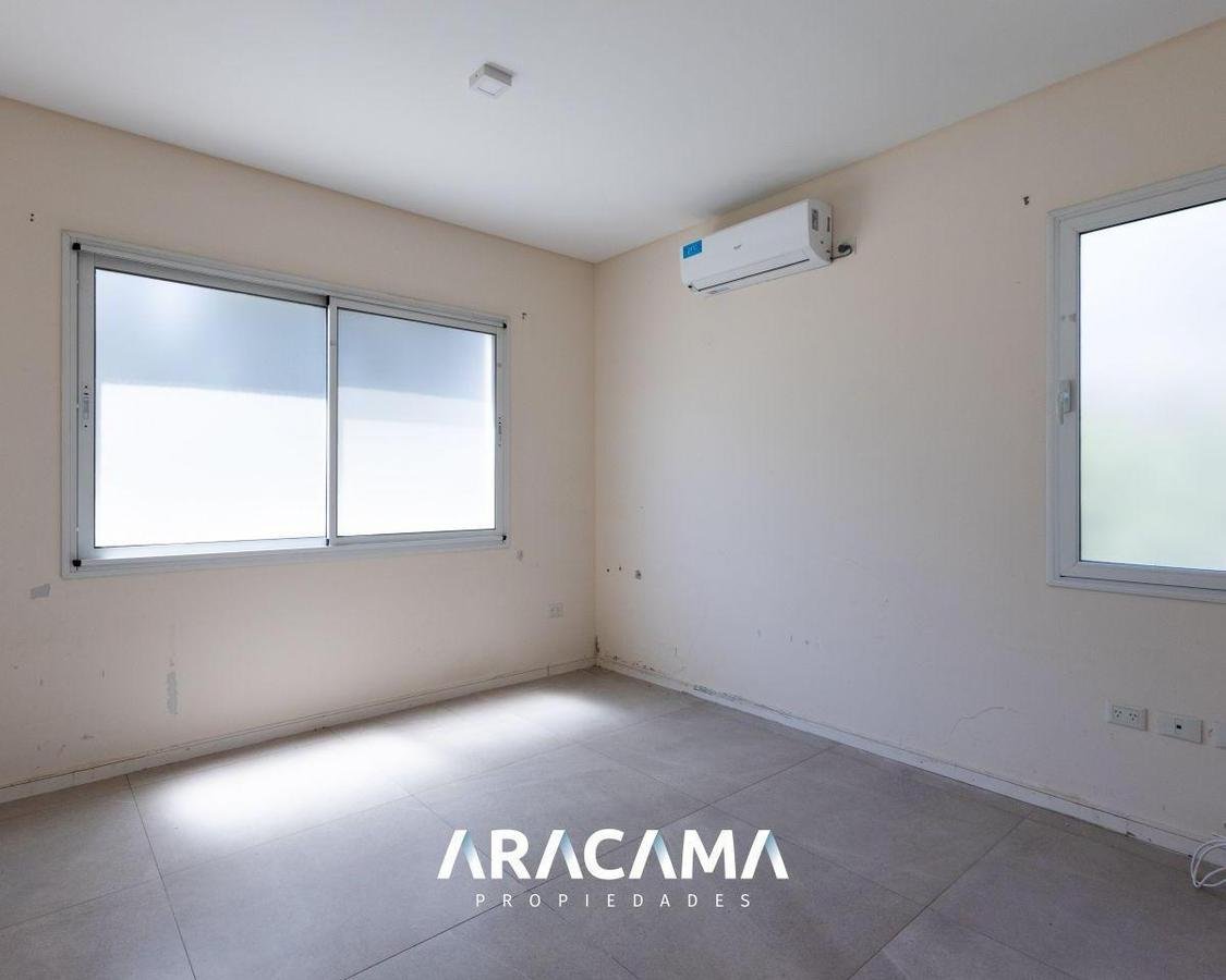 Casa en Venta en Saint Thomas Este Oeste – Canning
