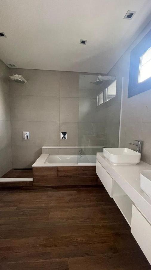 Casa en Venta en Saint Thomas Este Oeste – Canning