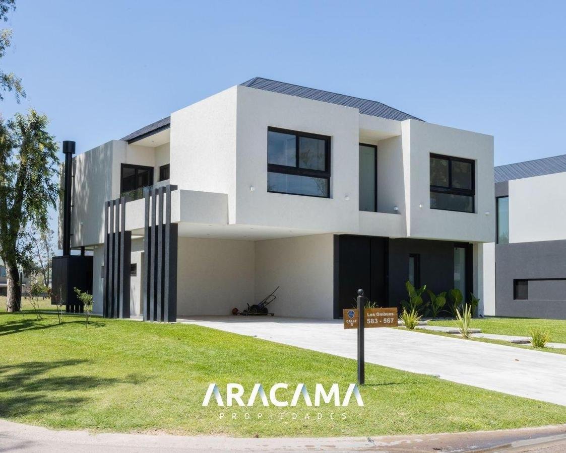 Casa en Venta en Saint Thomas Este Oeste – Canning