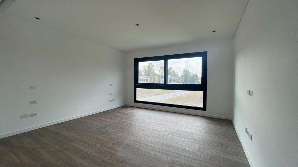 Casa en Venta en Saint Thomas Este Oeste – Canning