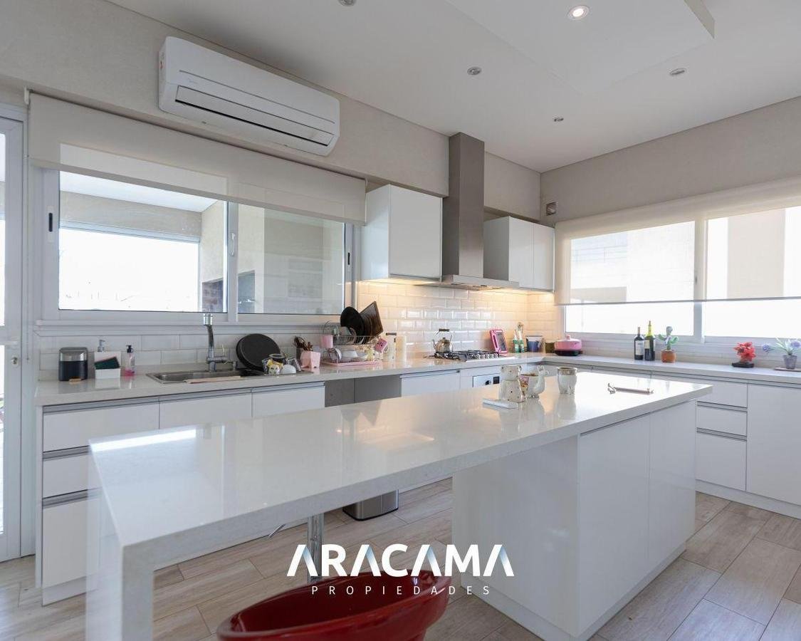 CASA en VENTA en La Providencia – Canning