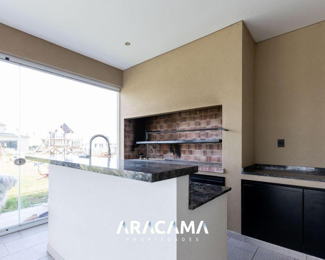 CASA en VENTA en La Providencia – Canning
