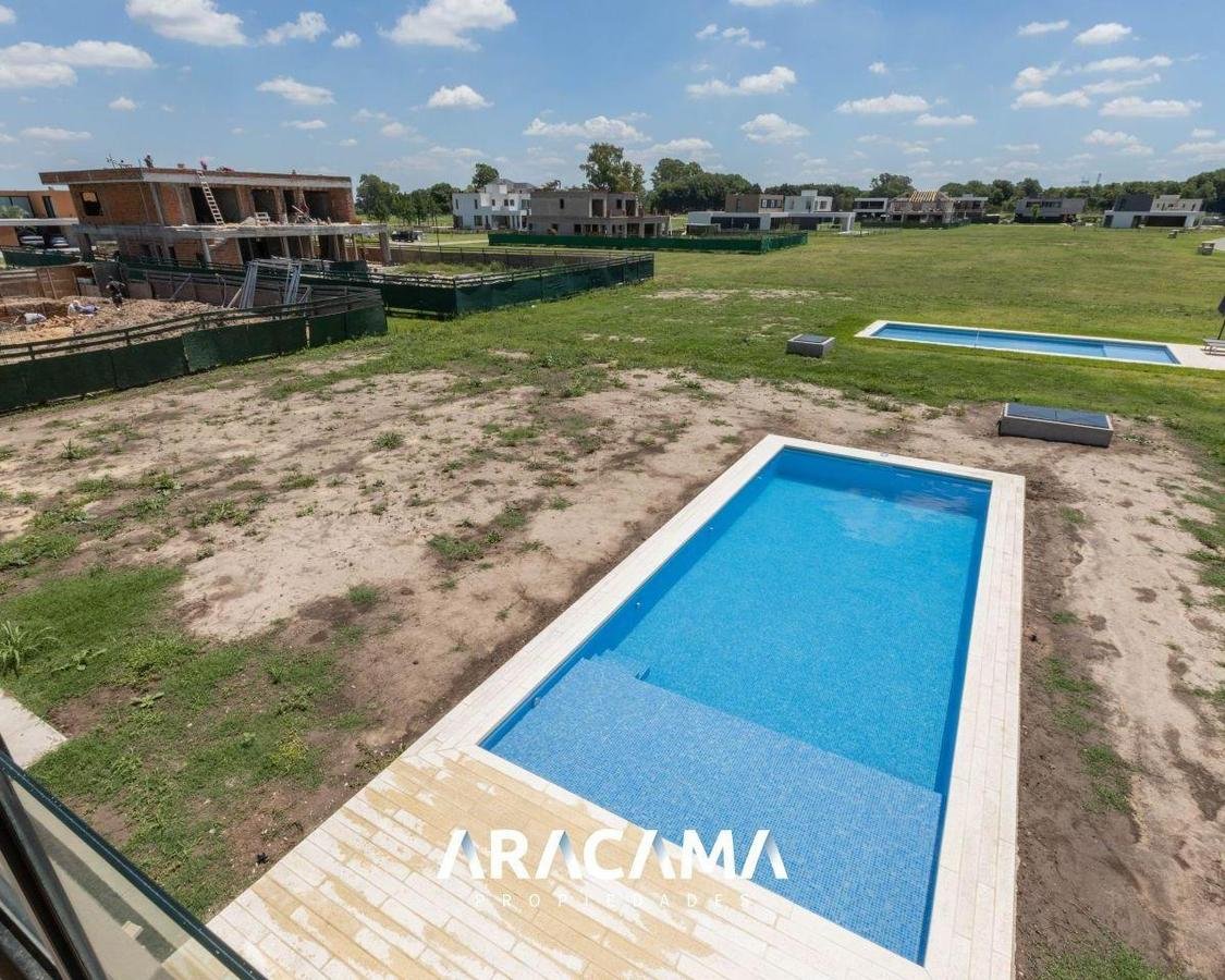 Casa en Venta con 4 dormitorios en La Providencia – Canning