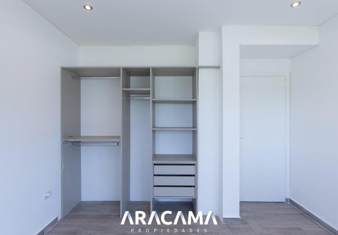 Casa en Venta con 4 dormitorios en La Providencia – Canning