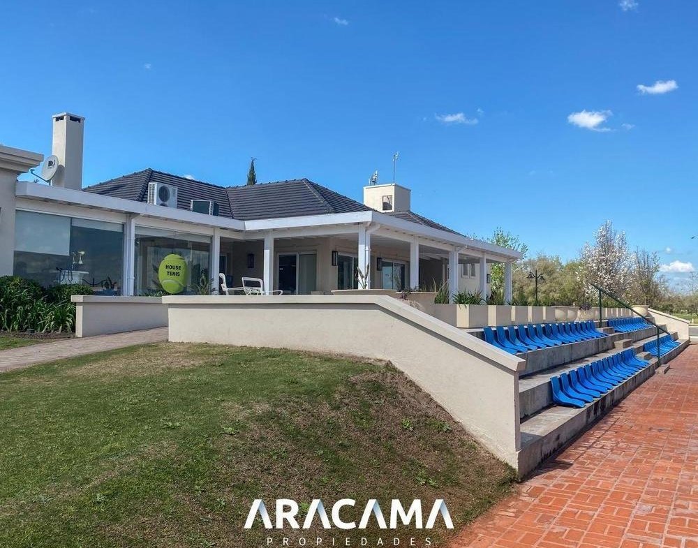 Casa en Venta con 4 dormitorios en La Providencia – Canning