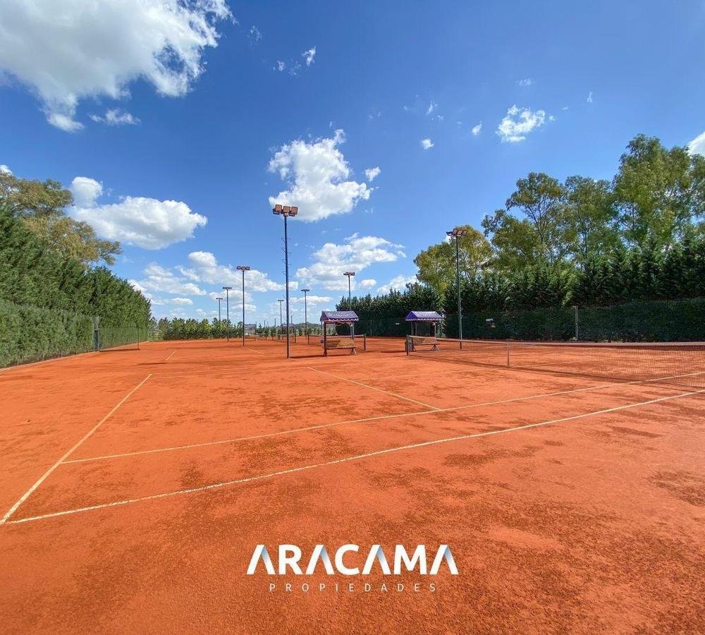 Casa en Venta con 4 dormitorios en La Providencia – Canning