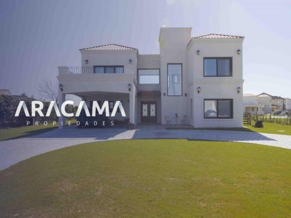 Casa en Venta En La Providencia 4 dormitorios – Canning