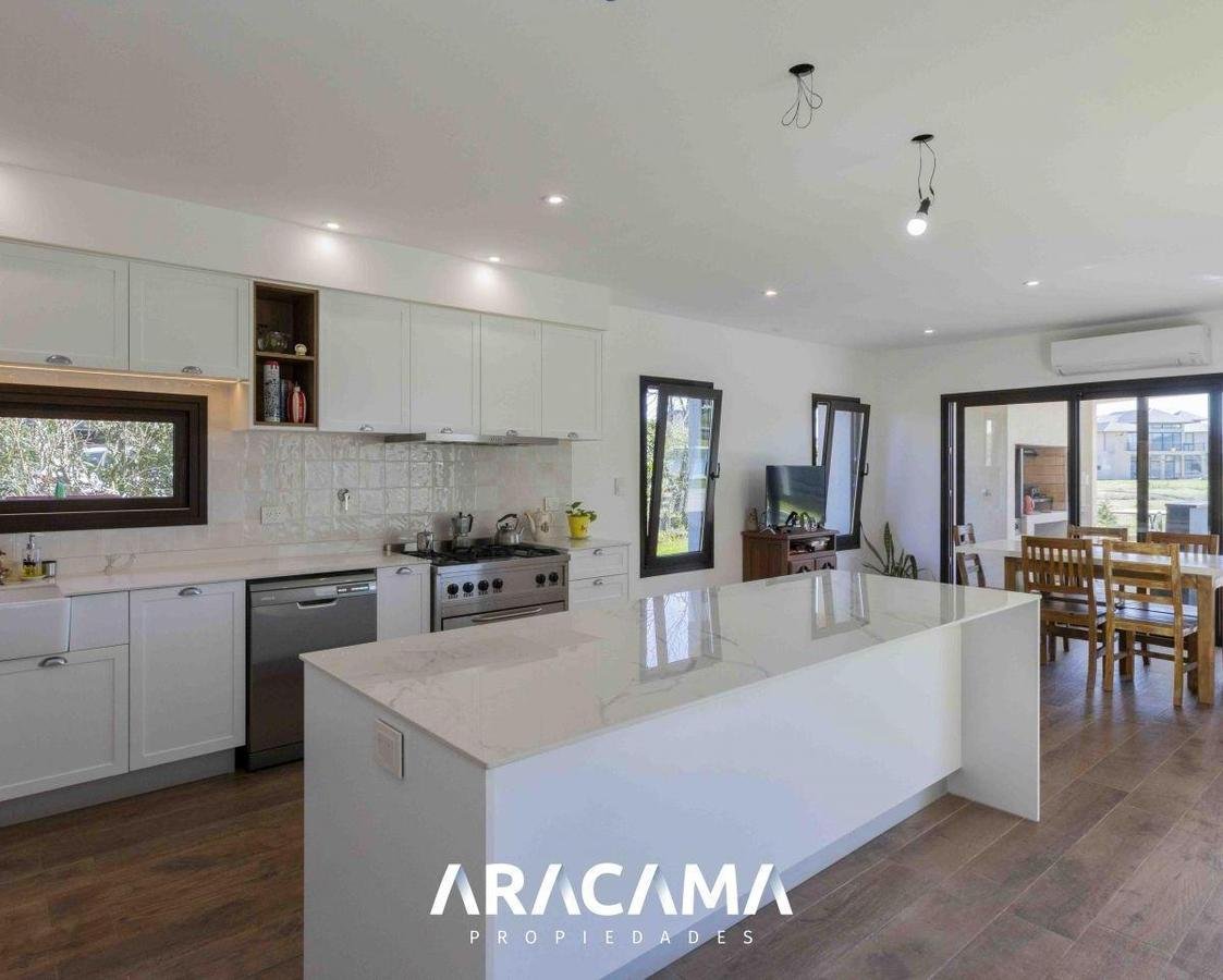 Casa en Venta En La Providencia 4 dormitorios – Canning