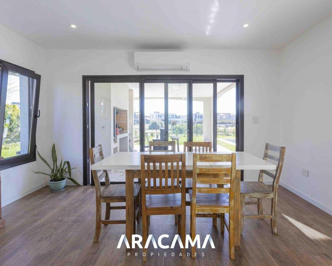 Casa en Venta En La Providencia 4 dormitorios – Canning