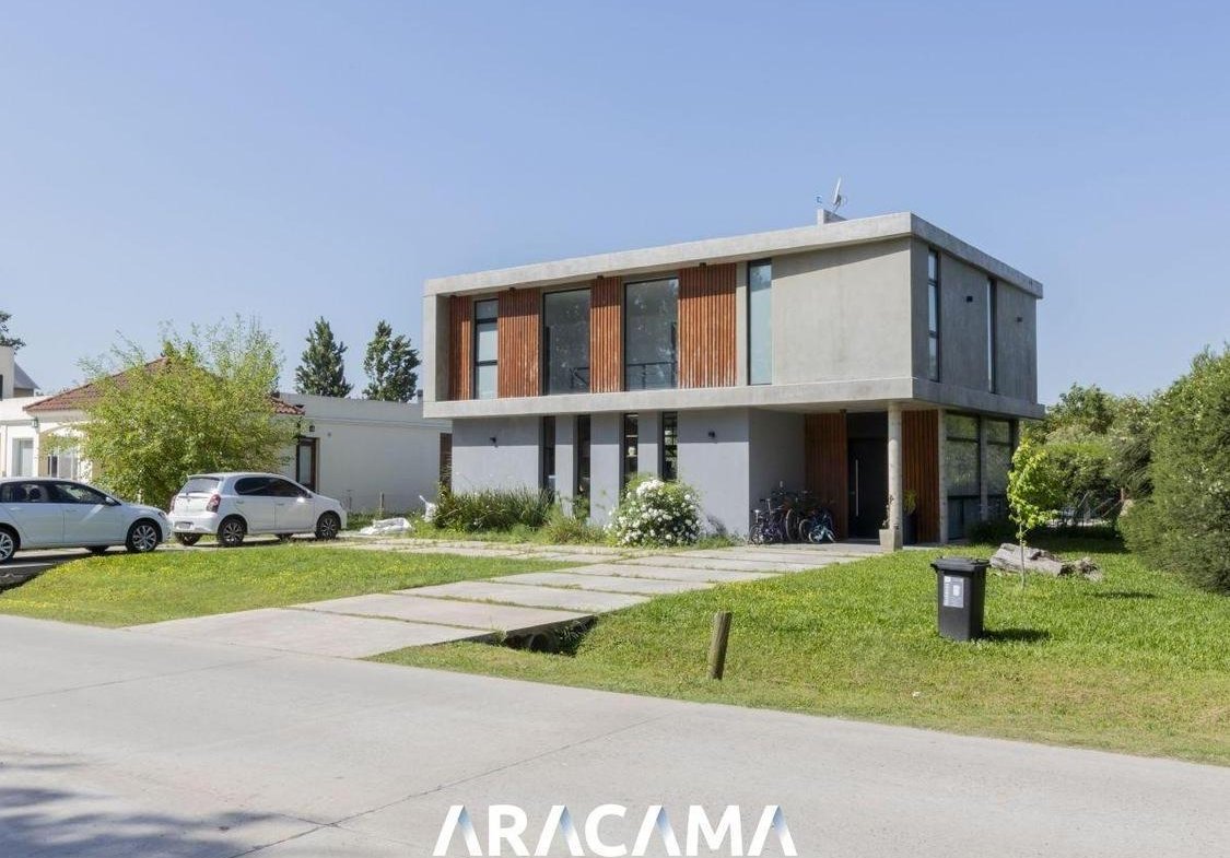 Casa en Venta en La Magdalena – Canning
