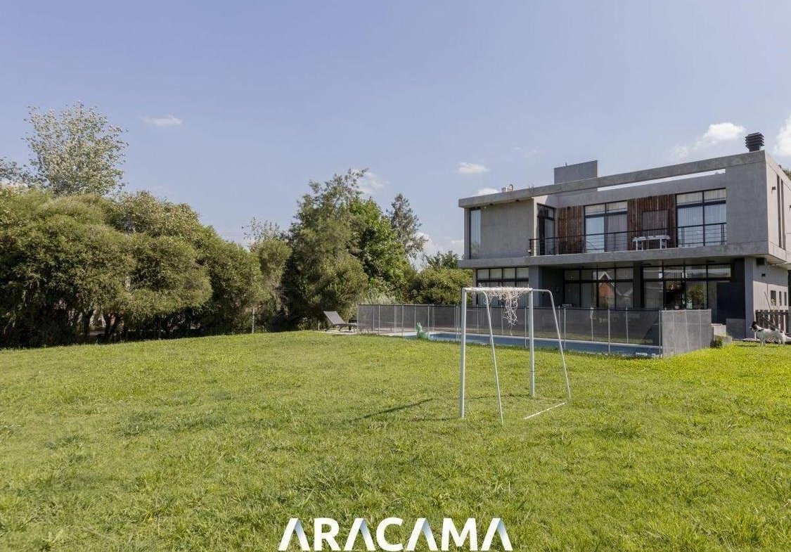 Casa en Venta en La Magdalena – Canning