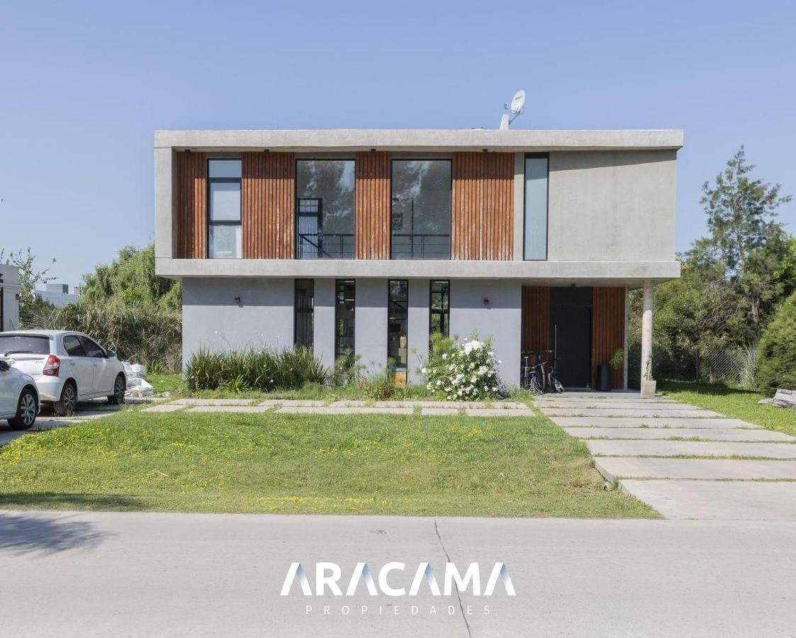 Casa en Venta en La Magdalena – Canning