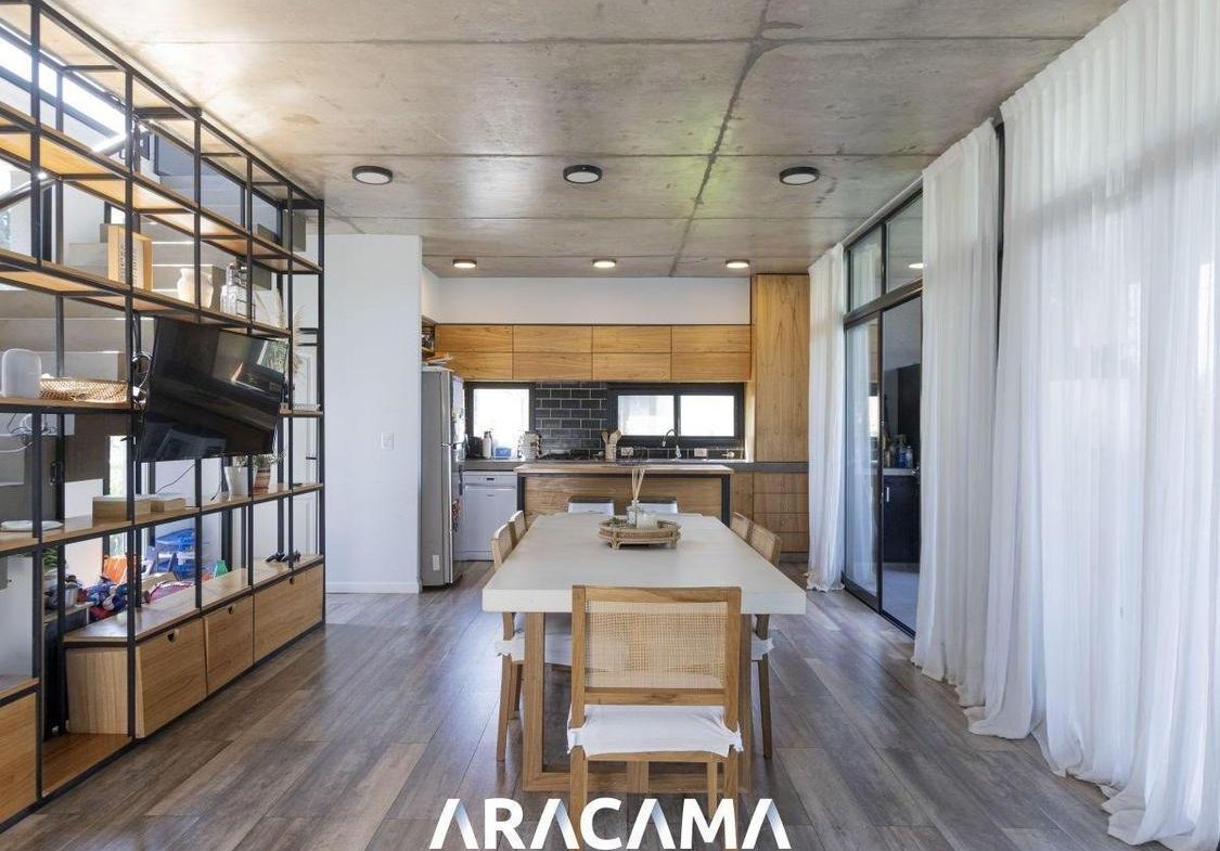 Casa en Venta en La Magdalena – Canning