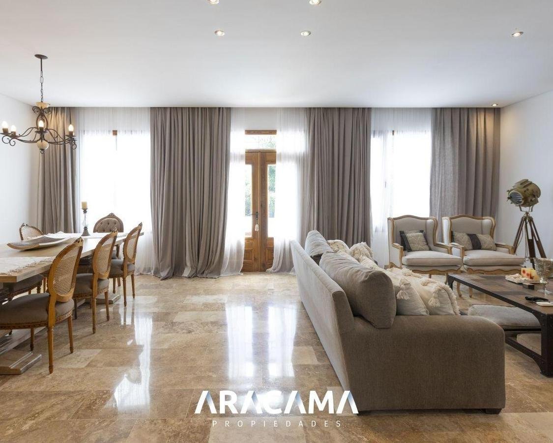 Casa en Venta Saint Thomas Este Oeste – Canning