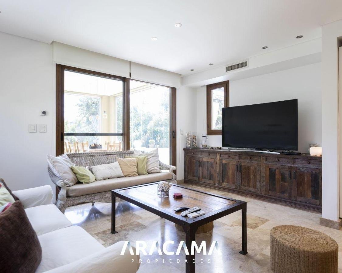 Casa en Venta Saint Thomas Este Oeste – Canning