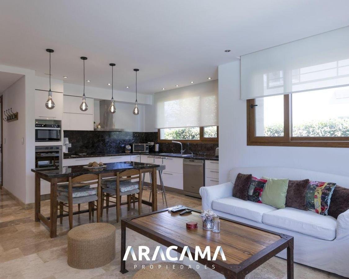 Casa en Venta Saint Thomas Este Oeste – Canning