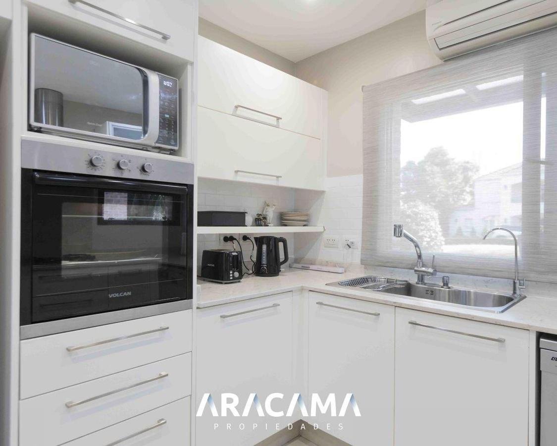 Casa en Venta en Saint Thomas Norte Sur – Canning
