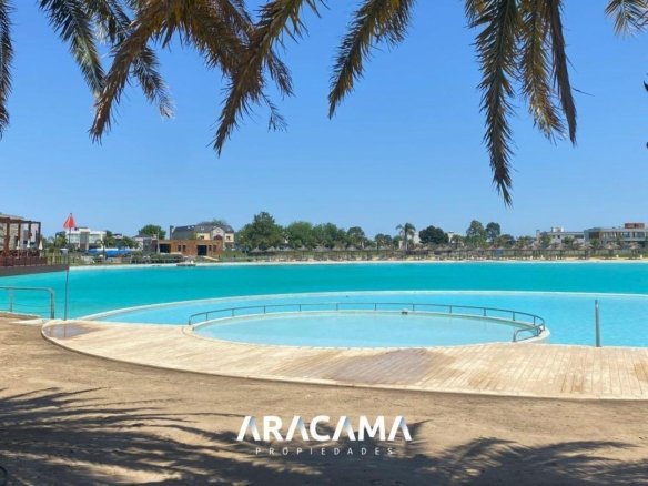 Lote en Venta en Terralagos