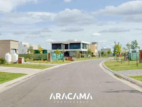 Lote en Venta en San Simon – Canning