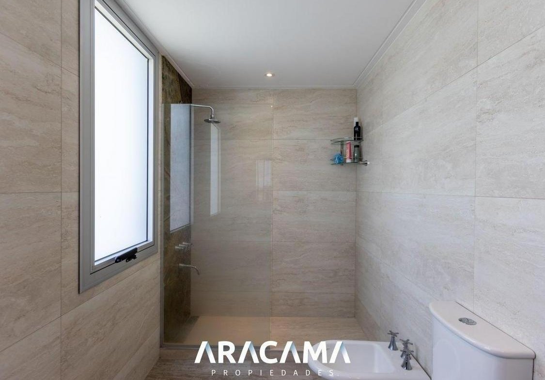 Casa en Venta en La Providencia – Canning