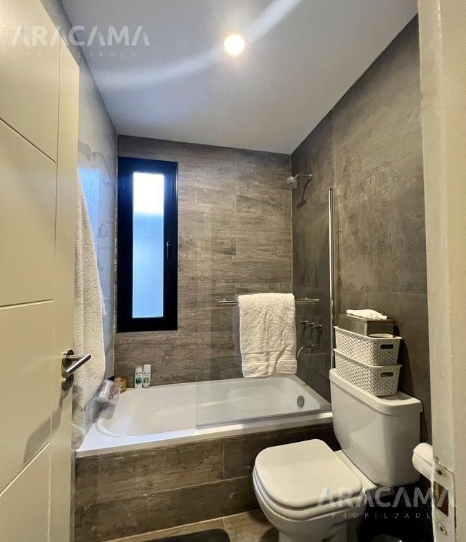 Duplex en Venta en Canning