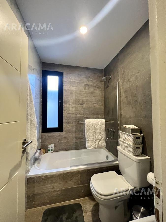 Duplex en Venta en Canning