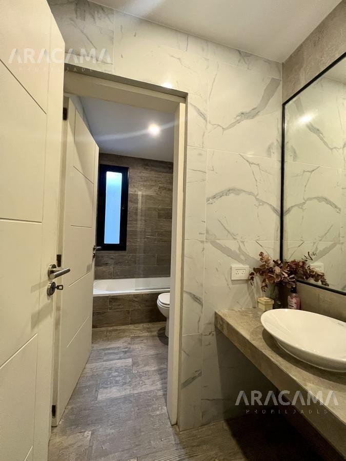 Duplex en Venta en Canning