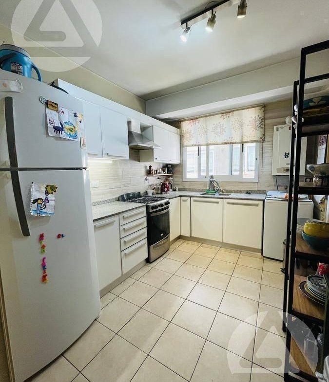 VENTA de DEPARTAMENTO de 4 ambientes en Monte Grande.