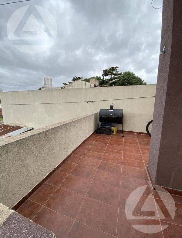 Duplex en Venta – Luis Guillon