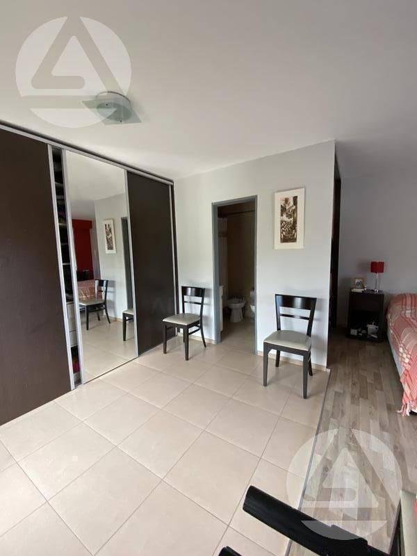 Duplex en Venta – Luis Guillon