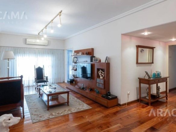 Departamento 7 ambientes en Venta – Lomas de Zamora