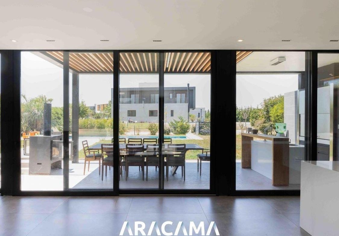 Casa en Venta 3 dormitorios en Terralagos