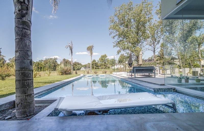 VENTA de CASA en Saint Thomas Este Oeste – Canning
