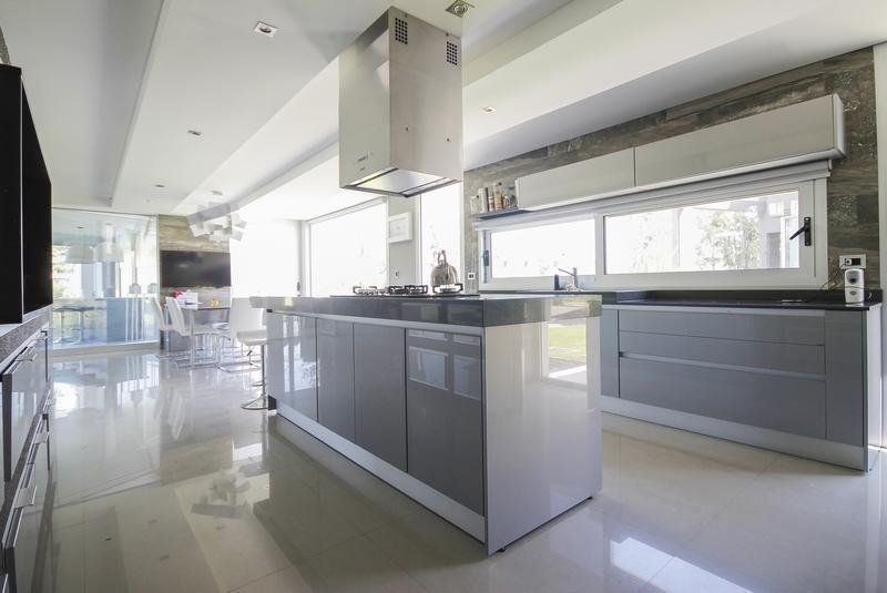 VENTA de CASA en Saint Thomas Este Oeste – Canning
