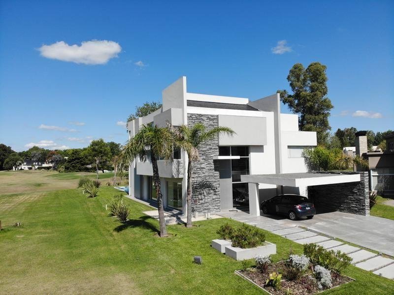 VENTA de CASA en Saint Thomas Este Oeste – Canning