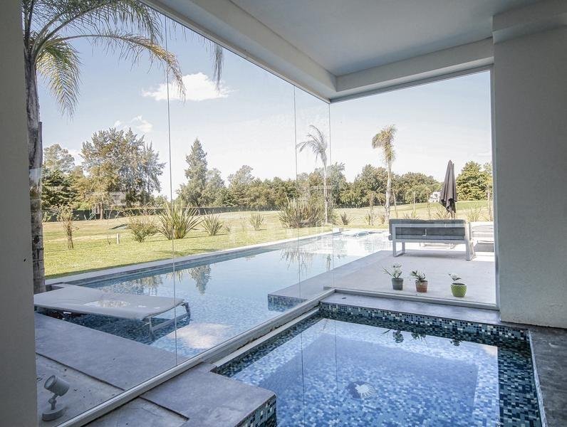 VENTA de CASA en Saint Thomas Este Oeste – Canning