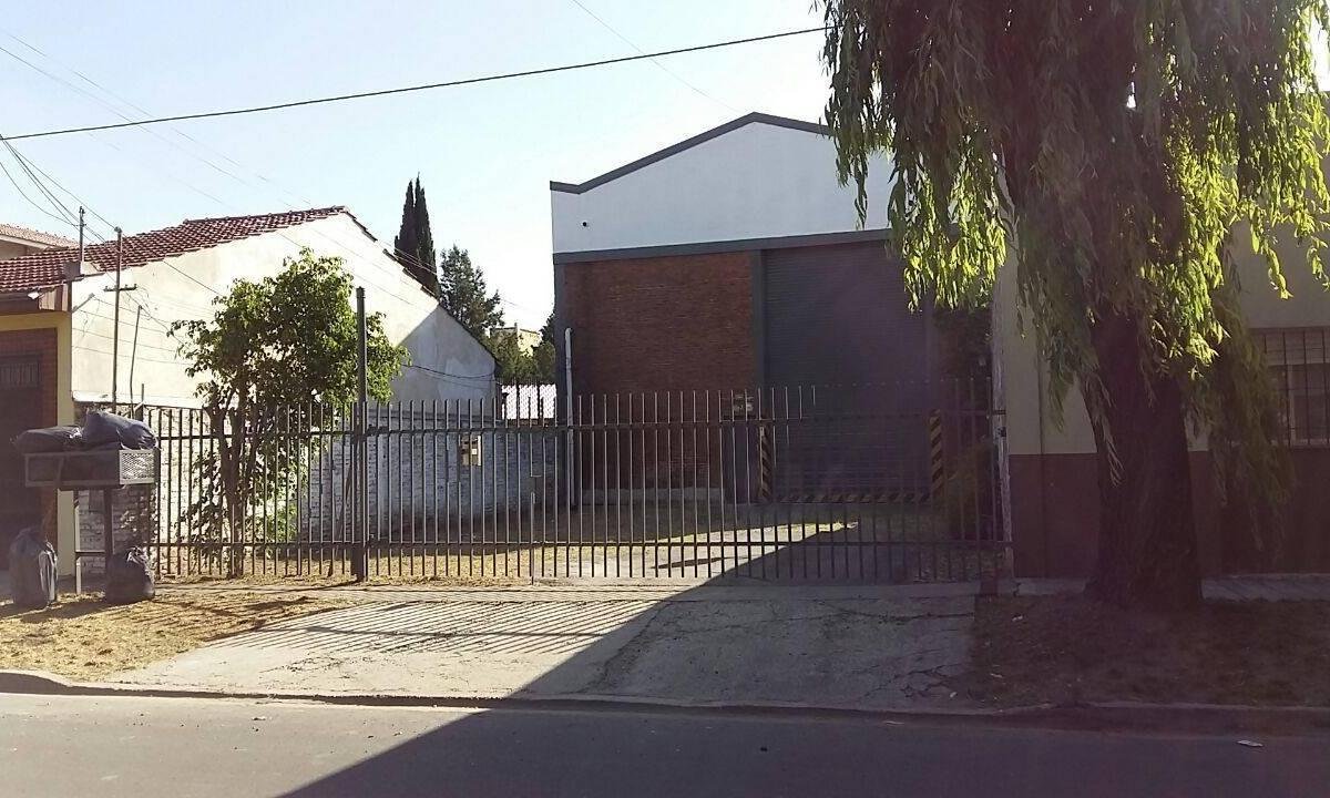 Galpon en Venta en Luis Guillón