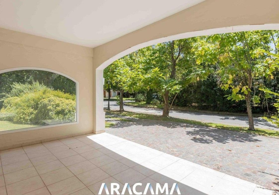 Casa en venta en Solar del bosque – Canning