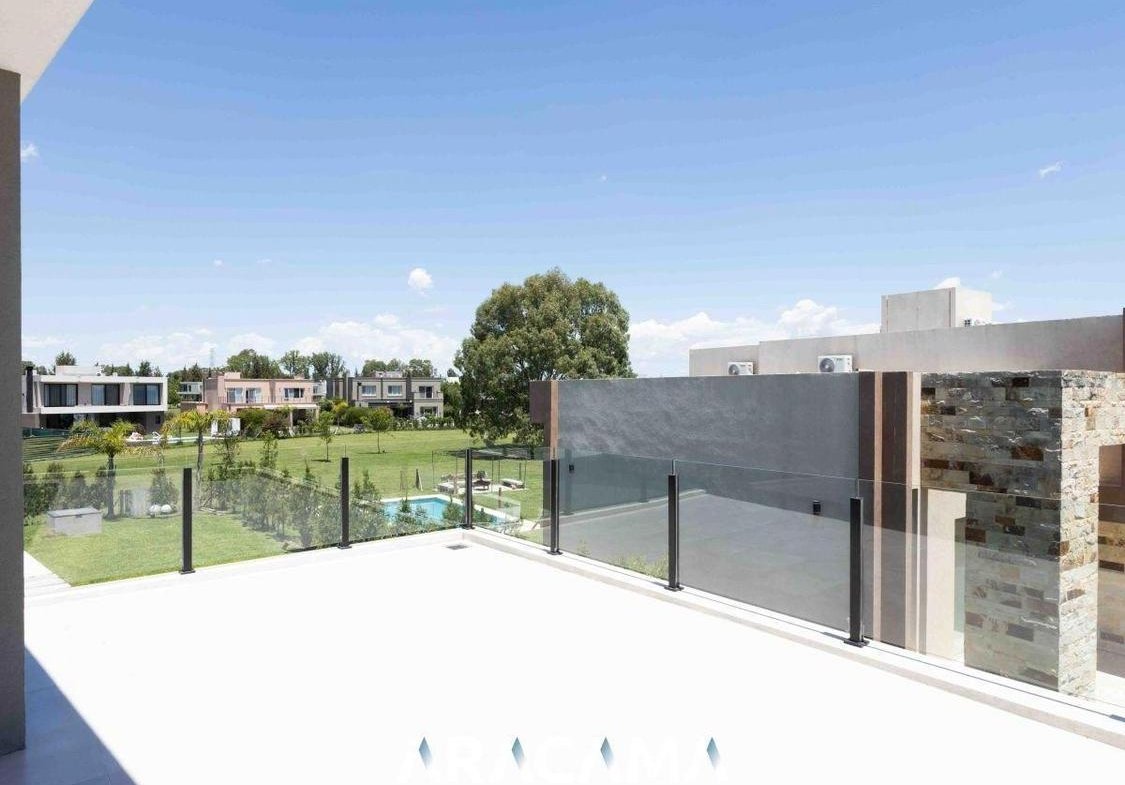 Casa en Venta en Terralagos – Canning