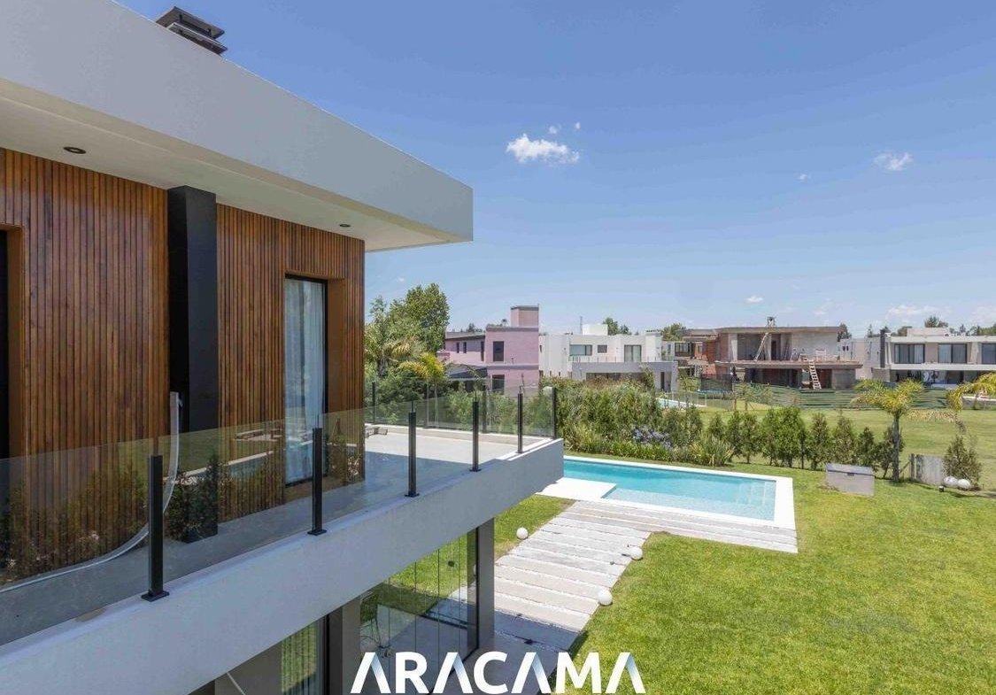 Casa en Venta en Terralagos – Canning