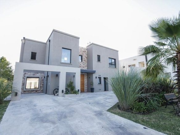 CASA en VENTA en El Rocio – Canning