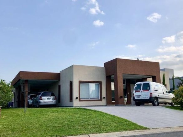 CASA en VENTA en Barrio Privado Santa Juana – Canning