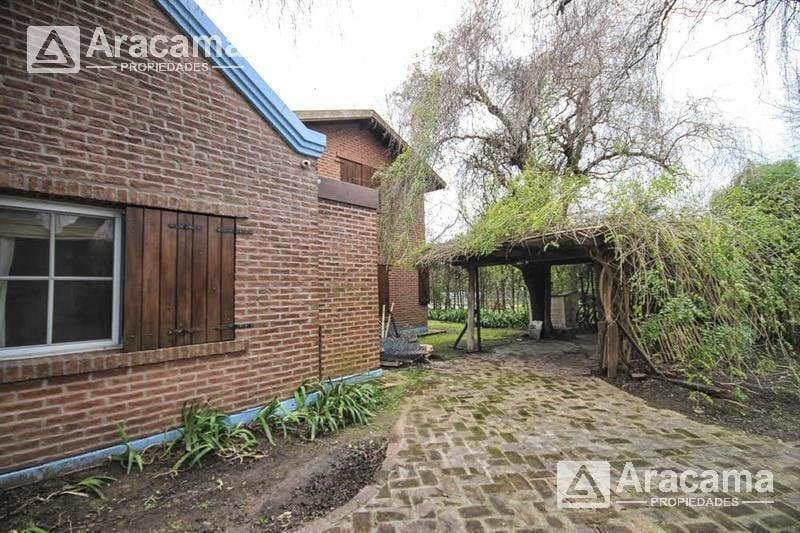 CASA en VENTA en Campos De Echeverría APTO CREDITO – Canning