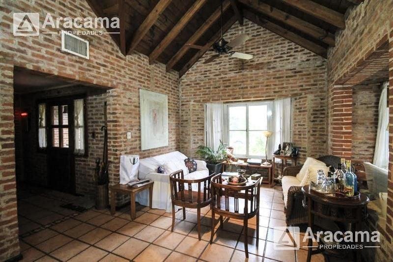 CASA en VENTA en Campos De Echeverría APTO CREDITO – Canning