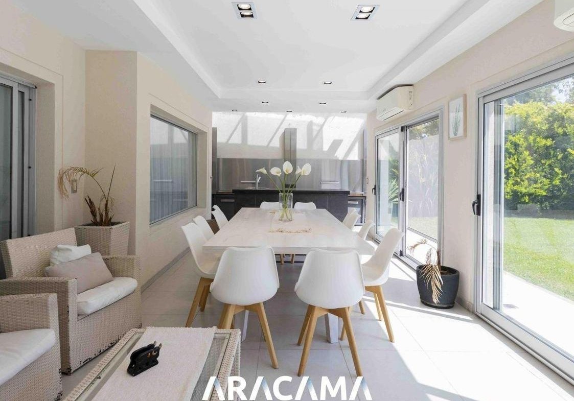 Casa en Venta en Saint Thomas Este Oeste – Canning