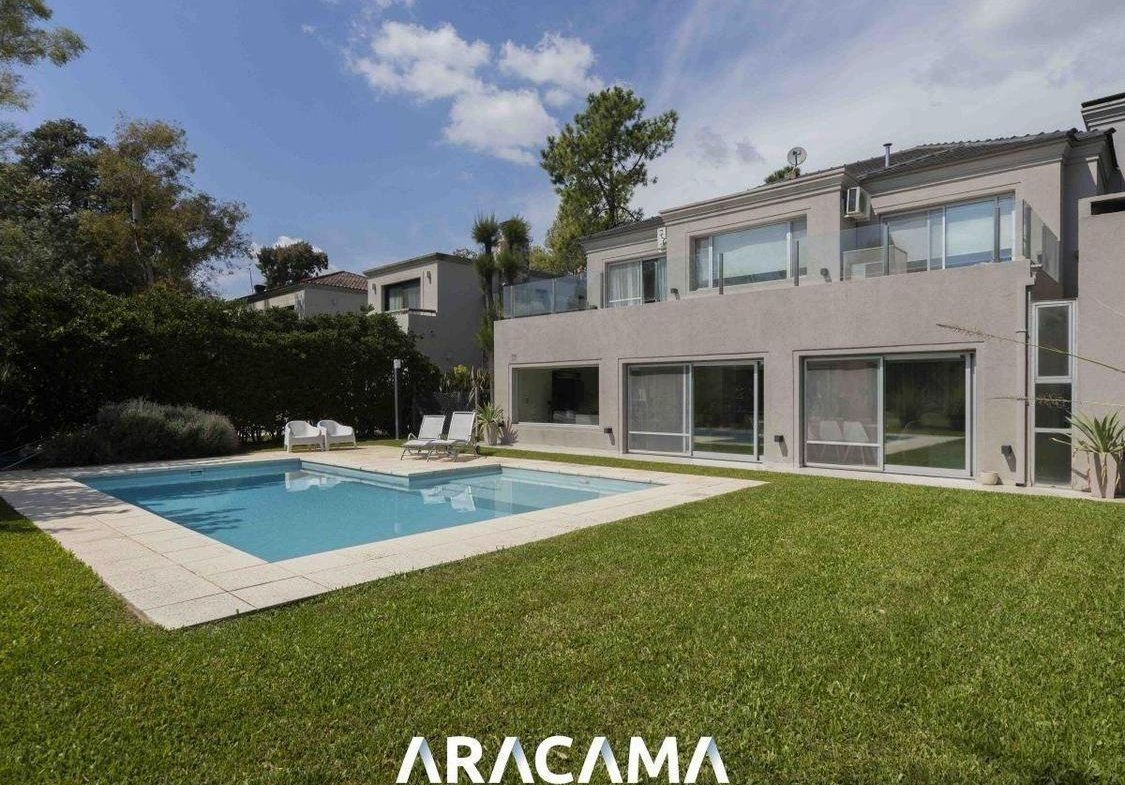 Casa en Venta en Saint Thomas Este Oeste – Canning